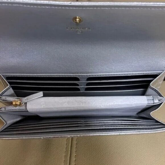 Authentic CHANEL 19 CC Lambskin Wallet Chain WOC Shoulder Crossbody Bag Leather - Picture 15 of 15